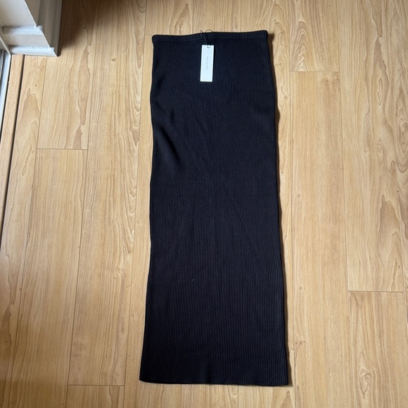 THE LUXE KNIT MIDI SKIRT / ONYX - Picture 2 of 5